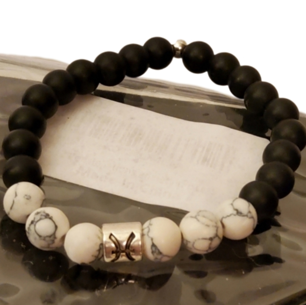 Pieces Zodiac Beaded Bracelet - Picture 7 of 11